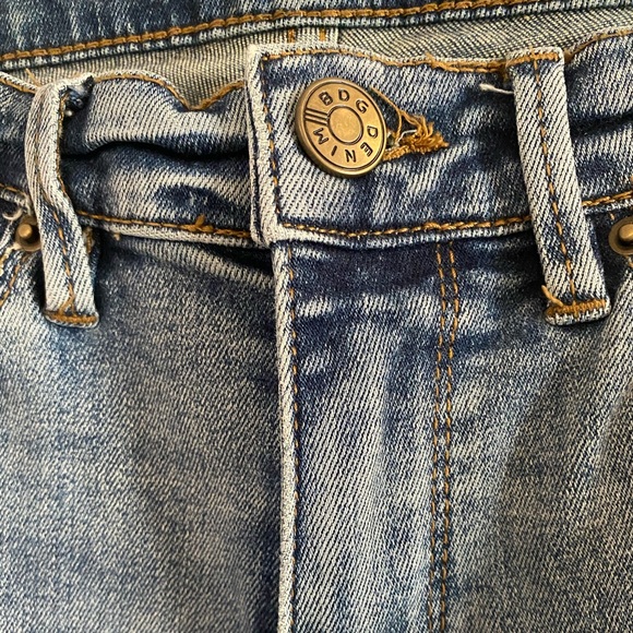 Urban Outfitters BDG distressed jeans never worn - Picture 5 of 8